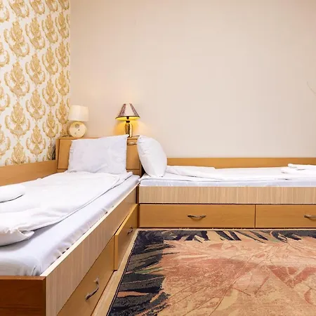 1-bedroom Flat With Balcony In By Flat Mаnager Lägenhet Plovdiv